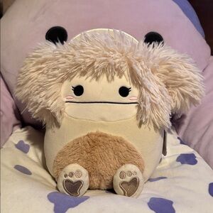 Diva the Bigfoot squishmallow NWT hard to find version